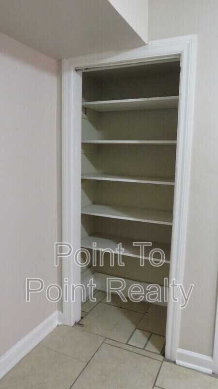 Building Photo - 3337 Post St