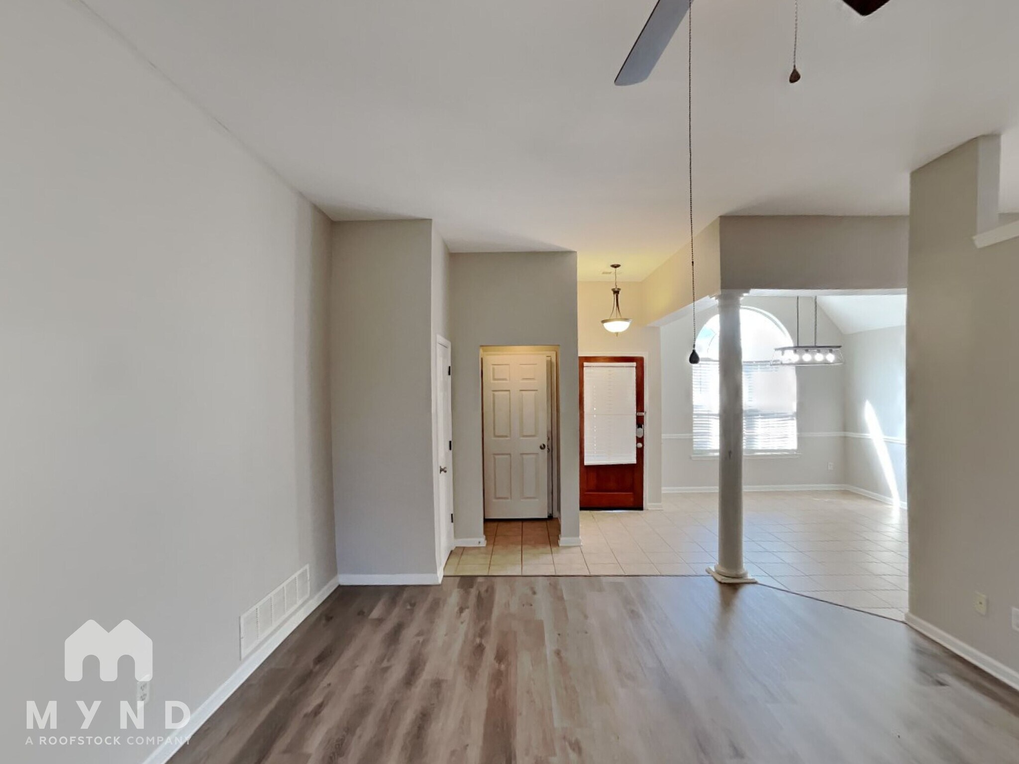 Building Photo - 5854 Lindsay Cove