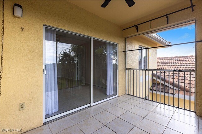Building Photo - 6490 Aragon Way