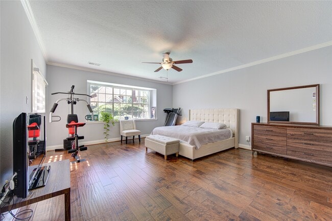 Building Photo - 3622 Springhill Ln