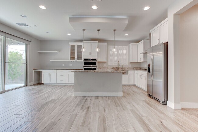 Building Photo - 9020 Nopah Peak Ct