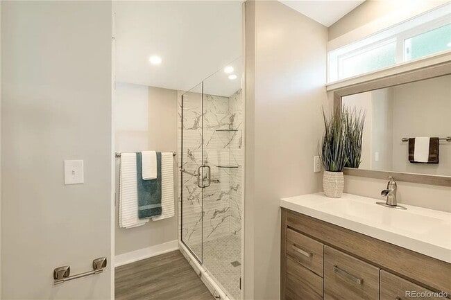 Building Photo - 2868 Benton St