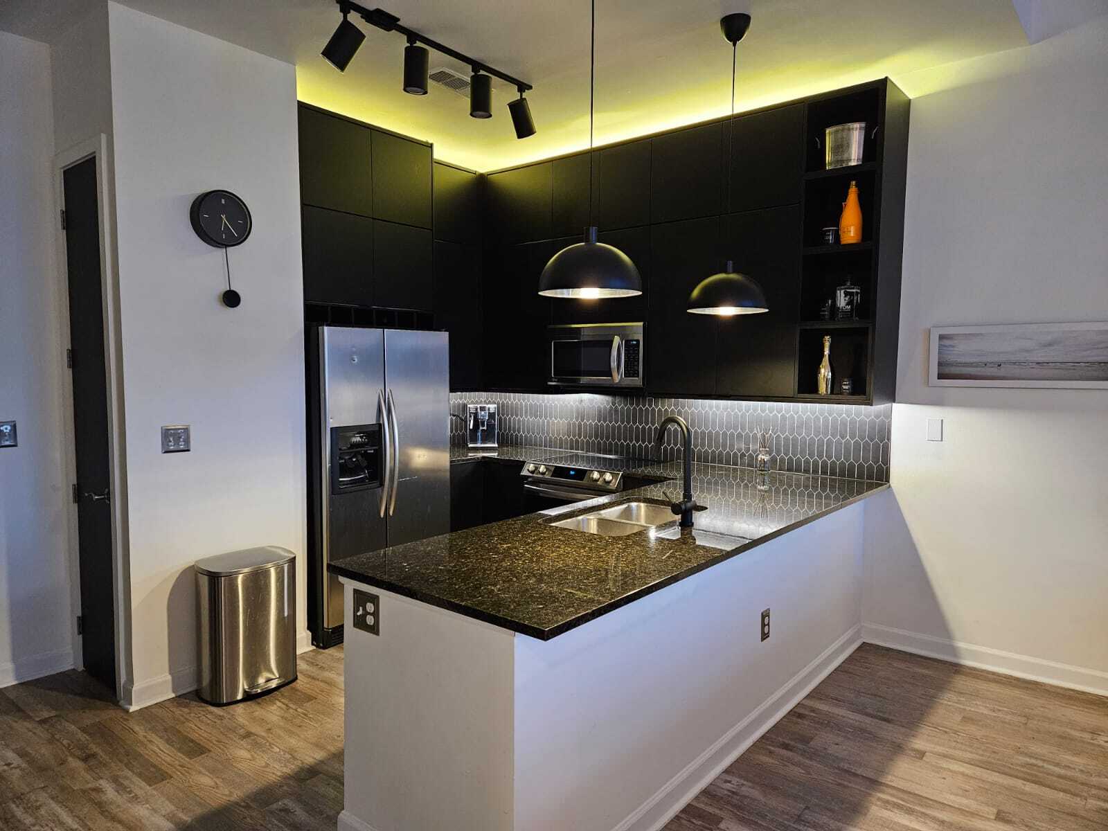 Building Photo - 711 Cosmopolitan Dr NE