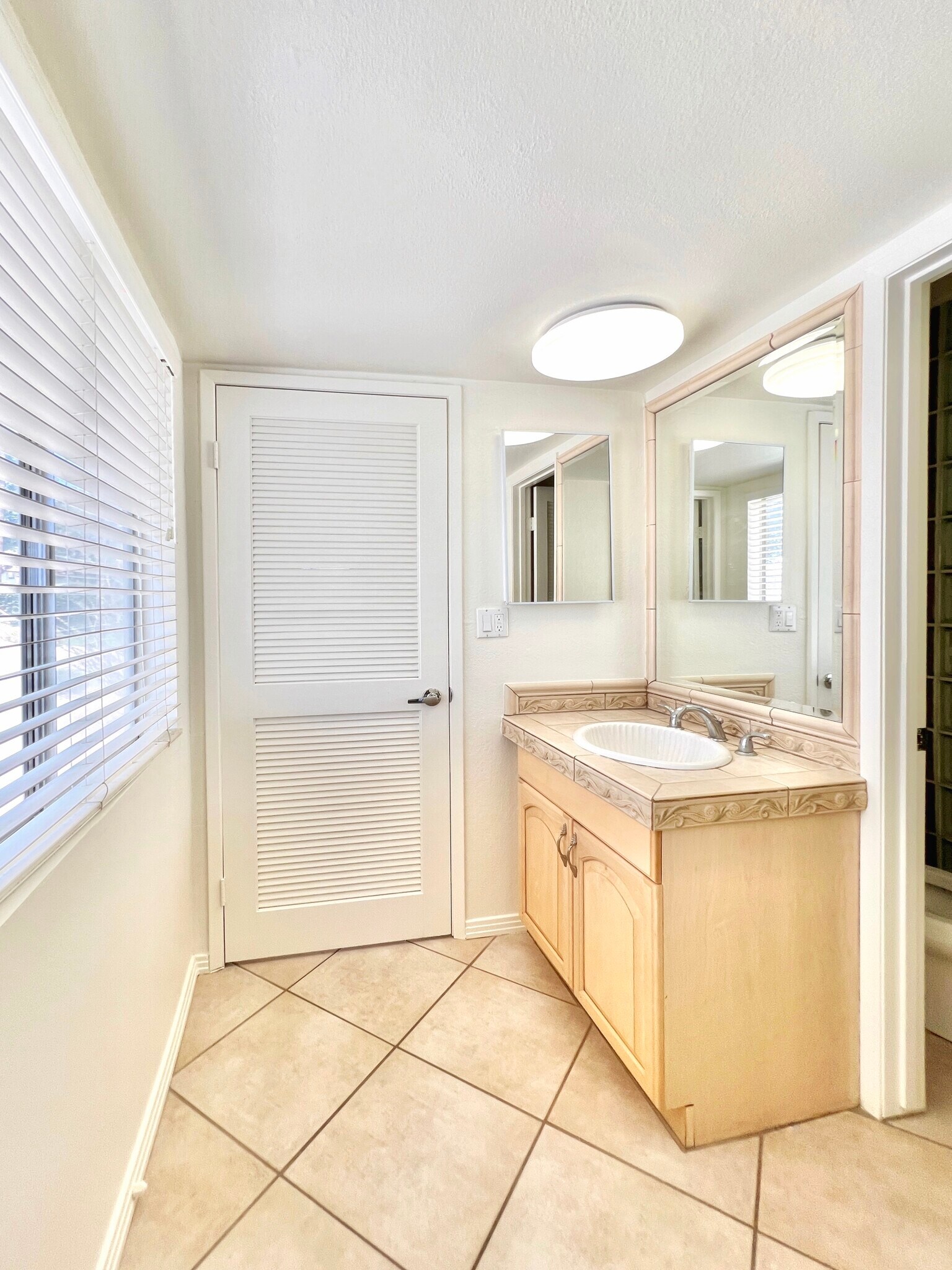 Building Photo - 64275 Spyglass Ave