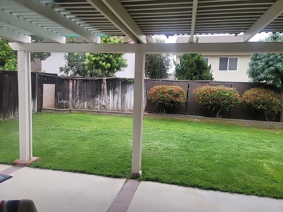 Building Photo - 274 Echo Canyon Pl