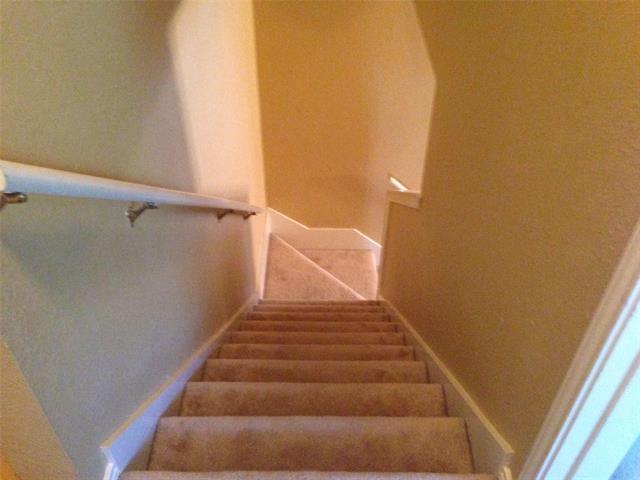 Building Photo - 245 Tanbark Cir