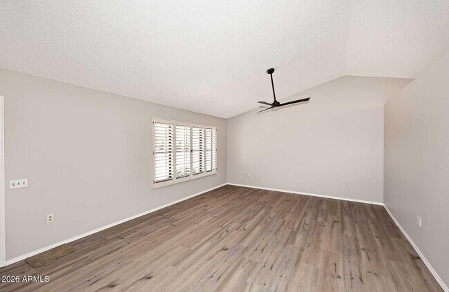 Building Photo - 17218 N Desert Glen Dr