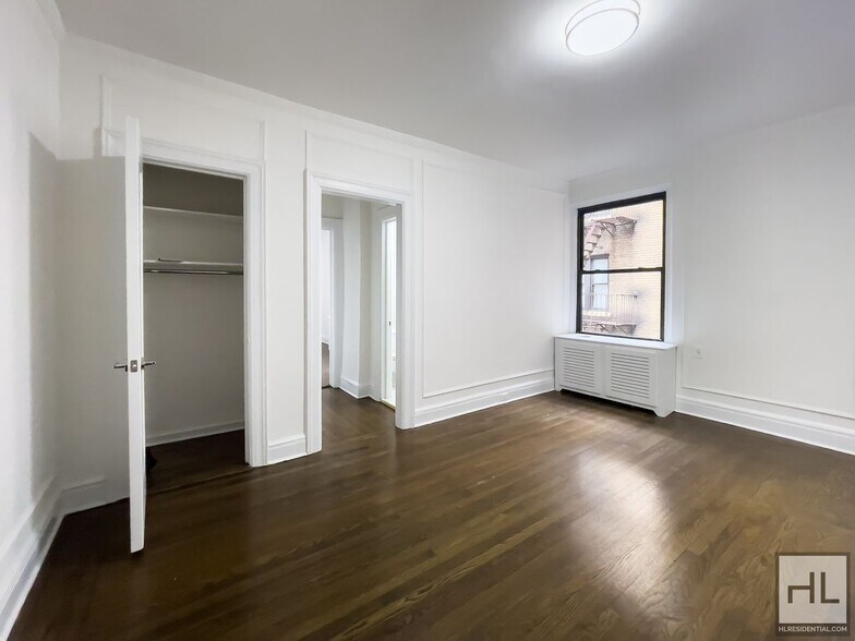 Building Photo - GORGEOUS West Village 1 Bedroom!!