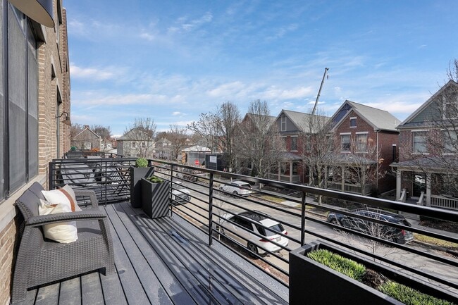 Building Photo - 1061 Harrison Park Pl