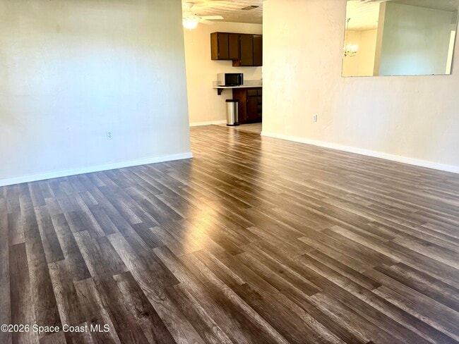 Building Photo - 19 Orange Ave