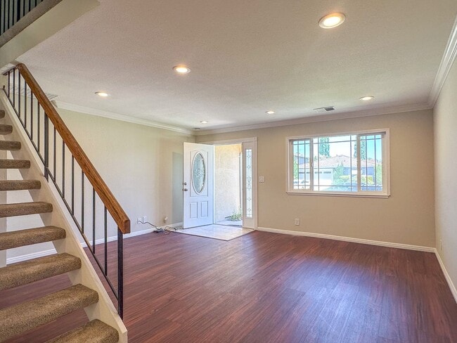 Building Photo - 4577 Meadowhurst Ct