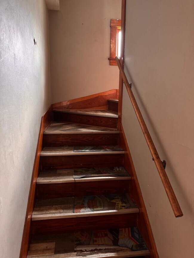 Building Photo - 3035 Avenue B