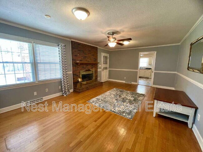 Building Photo - 2514 Dartmouth Dr
