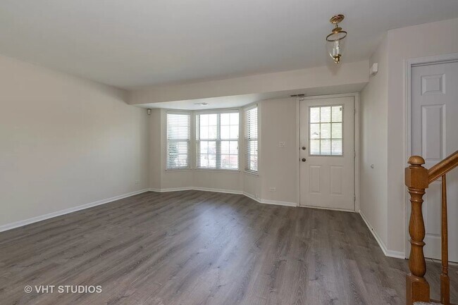Building Photo - 106 Sandhurst Rd