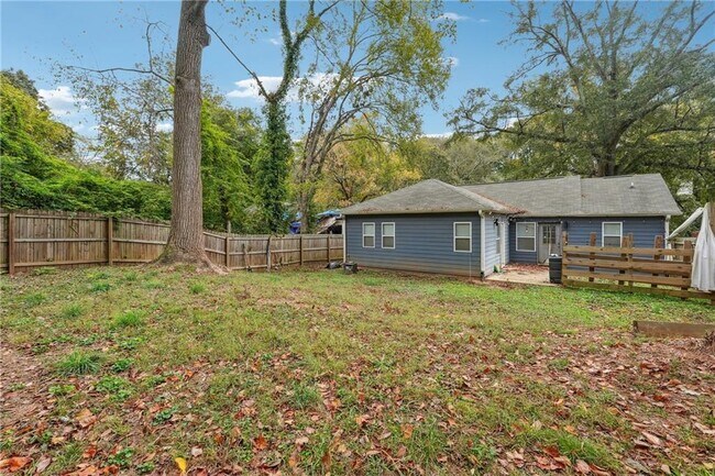 Building Photo - 1919 North Ave NW