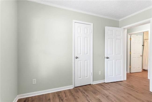 Building Photo - 2051 College Ave NE