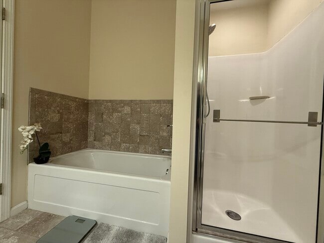 Building Photo - 32 John Hancock Dr