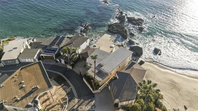 Building Photo - 31877 Circle Dr