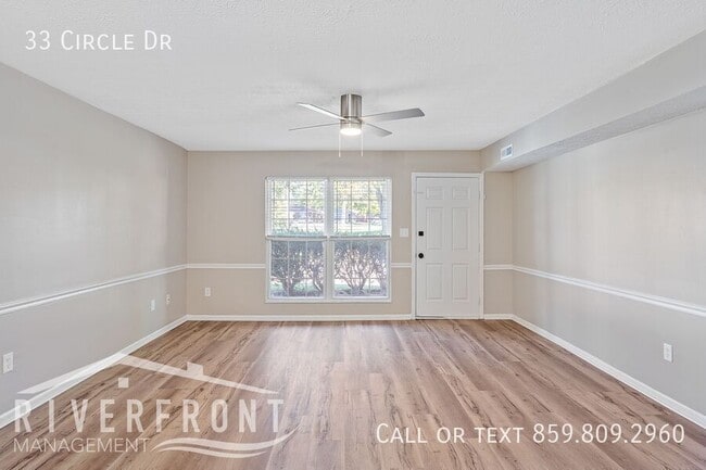 Building Photo - 33 Circle Dr