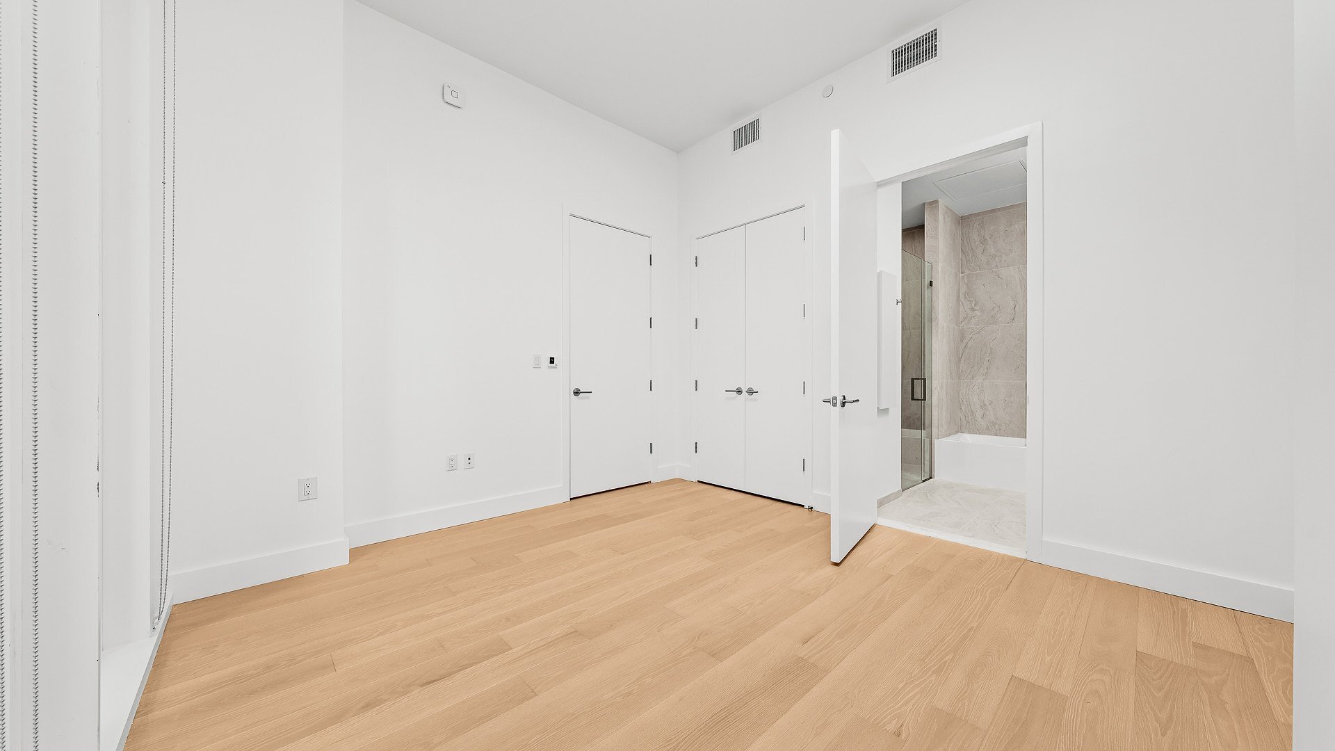 Building Photo - 250 W 49th St