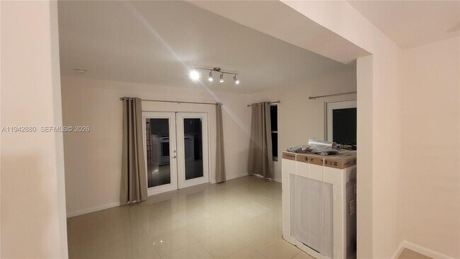 Building Photo - 670 NE 179th Terrace