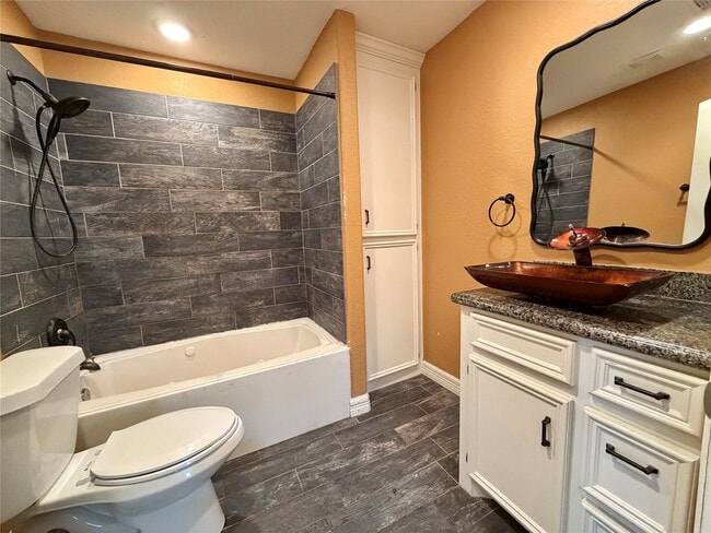 Building Photo - 1932 N Avenue H