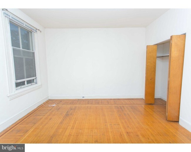 Building Photo - 721 Spruce St