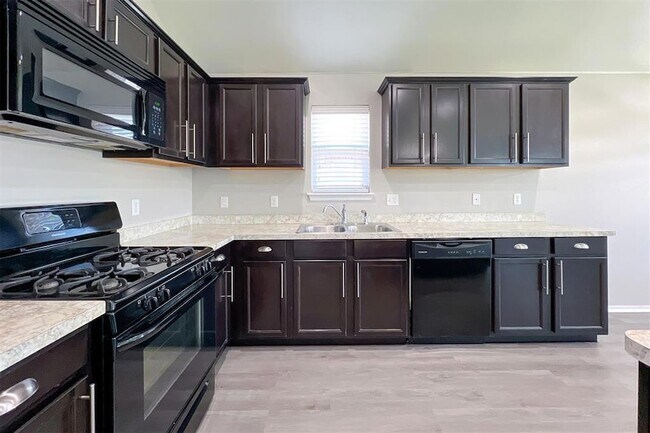 Building Photo - 2928 Cider Mill Ln