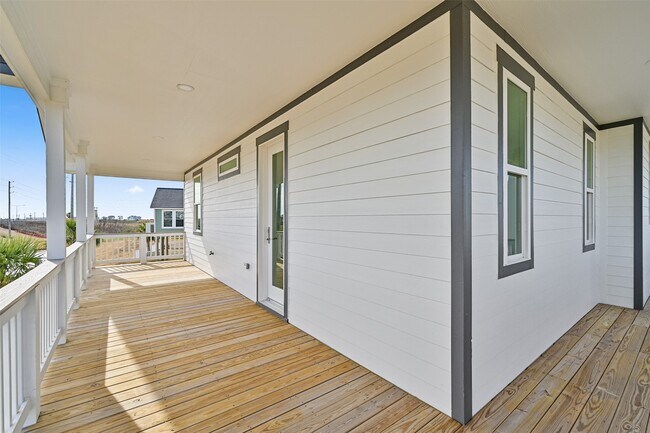 Building Photo - 25231 Sausalito Dr