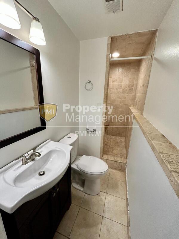 Building Photo - 1503 Peachtree Dr