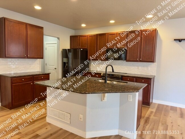 Building Photo - 7772 Wagonwood Pl