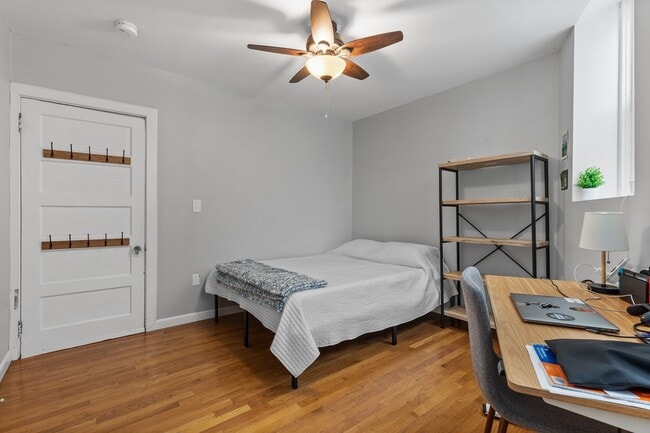 Building Photo - 195 Saint Paul St