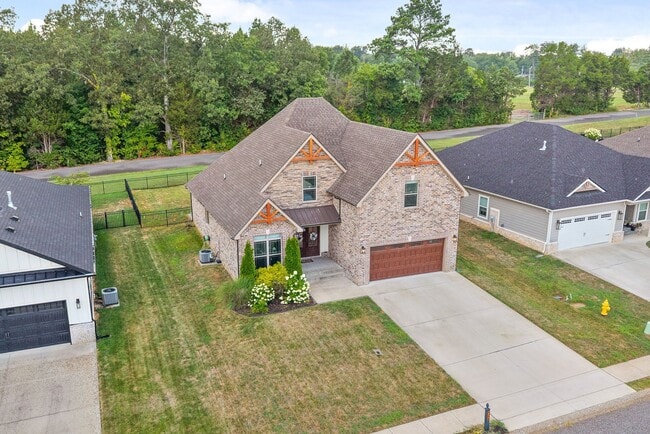 Building Photo - 832 Jersey Dr