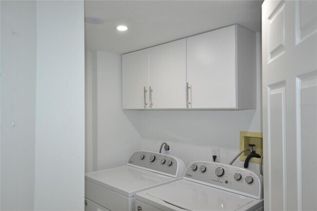 Building Photo - 1651 Sand Key Estates Ct