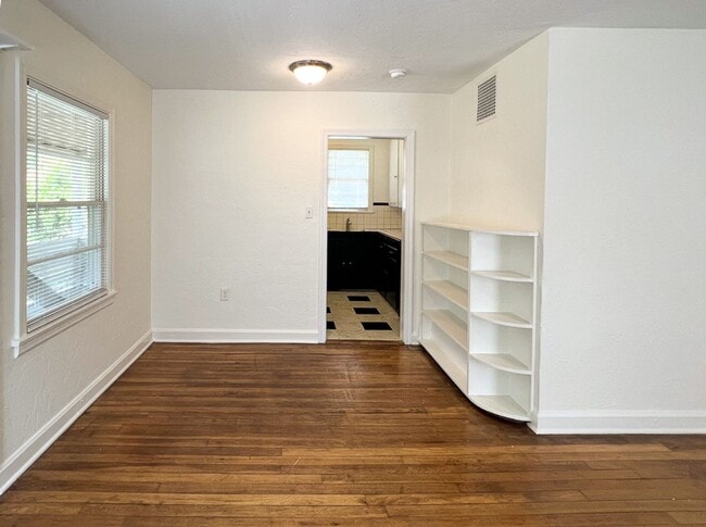 Building Photo - 2249 - Browns Addition