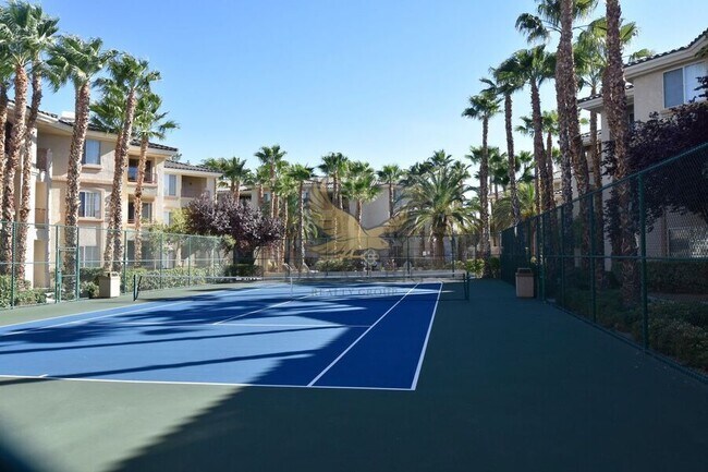 Building Photo - 7155 S Durango Dr