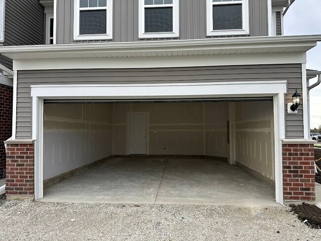 Building Photo - 659 Switchgrass Wy