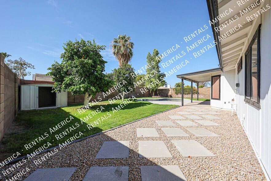 Building Photo - 3103 E Villa Rita Dr