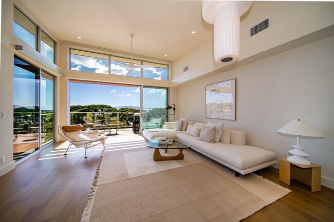 Building Photo - Modern Elegancy at Makali'i in Wailea – Finely Furnished 3 Bedrooms / 3 Bathrooms