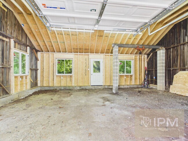 Building Photo - Country Comfort, Modern Living | 3 Bedroom, 1 Bath, Eastern York School District