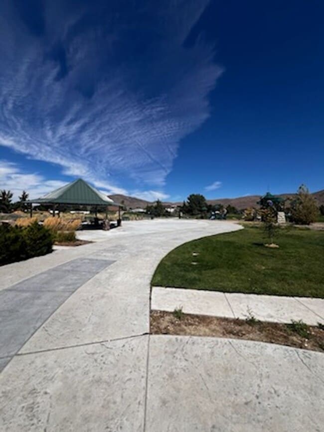 Building Photo - Modern 2 bed / 2 bath - Coming Soon! Available 3/15/2026!