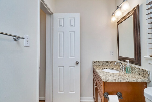 Building Photo - 924 Firefall Ct