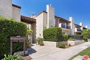 Building Photo - 1655 Greenfield Ave