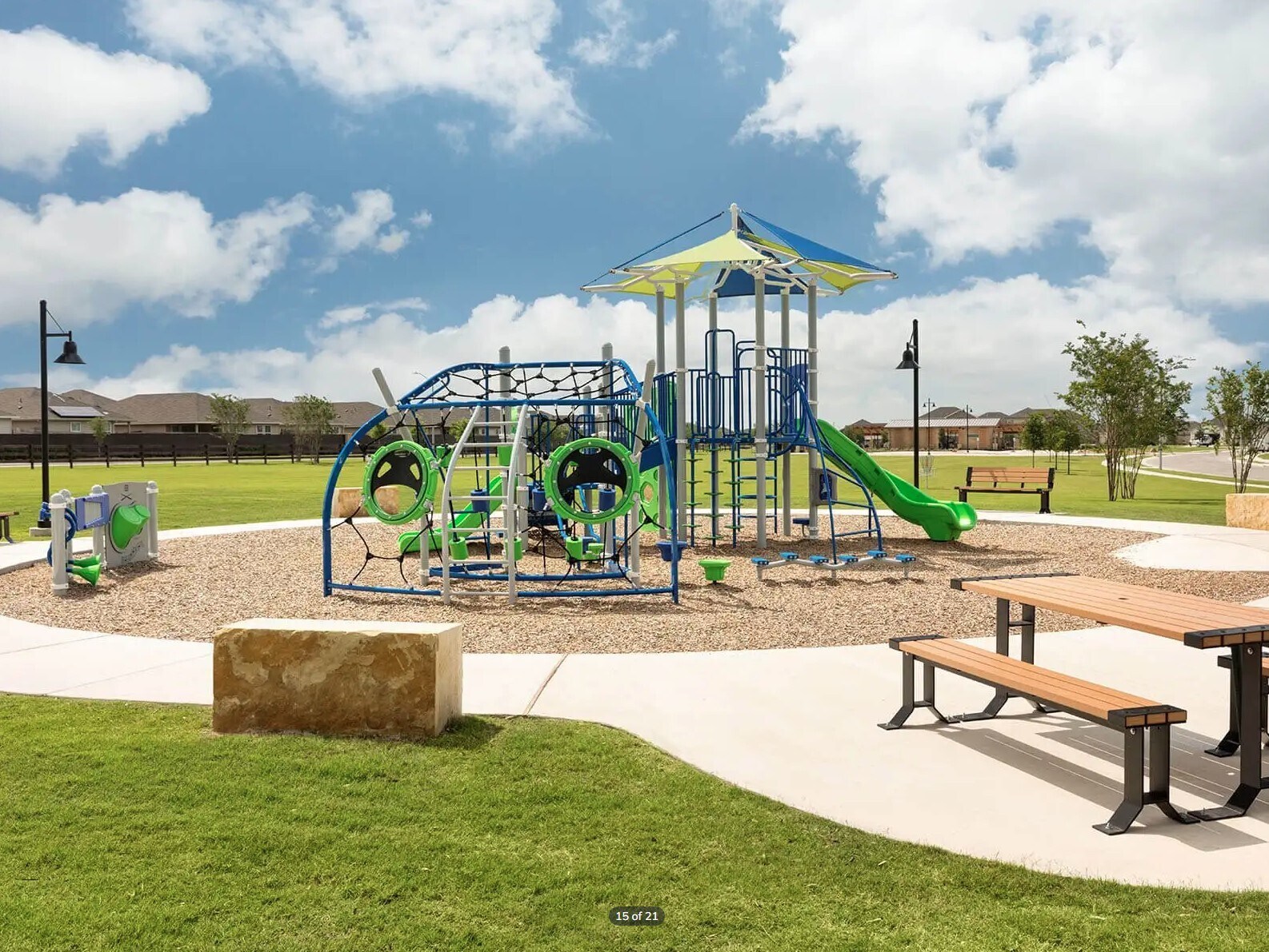 Building Photo - 300 Low Bramble Dr