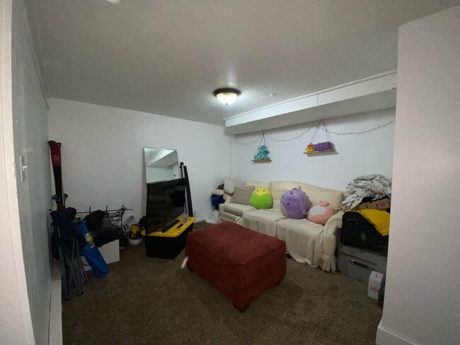 Building Photo - Aug 1st 2026/2027 Pre-leasing Close to 1.5 Blks to CSU & Old Town