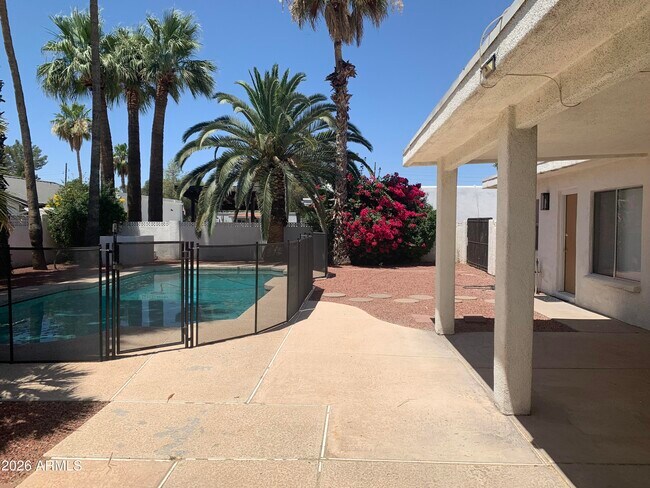 Building Photo - 5623 E Aster Dr