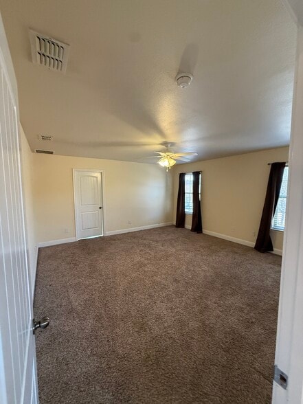 Building Photo - 9708 Quitman Ave