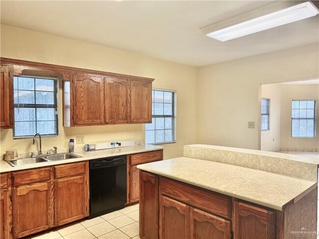 Building Photo - 6804 S Naranja Ln