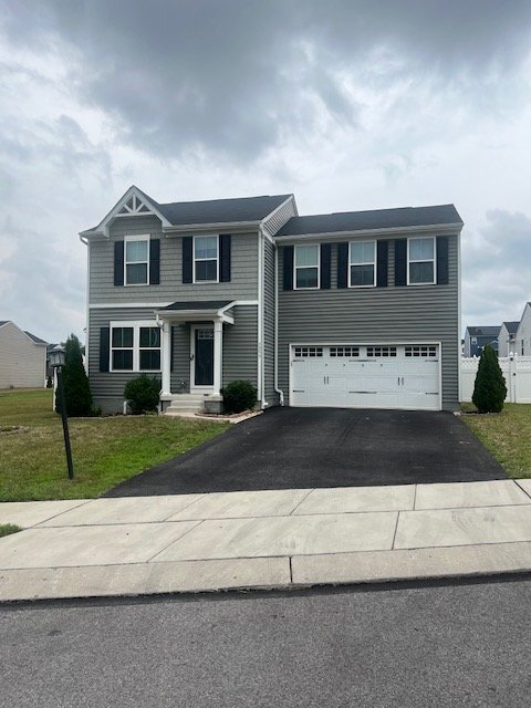 Primary Photo - "Beautifully Maintained 4 Bedroom Home wit...