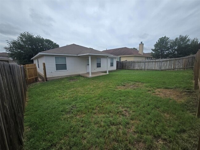 Building Photo - 217 Tolcarne Dr